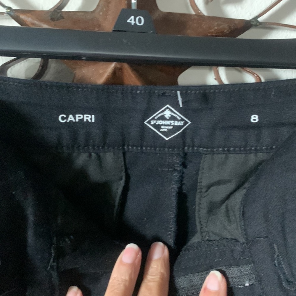 🖤🖤🖤3 for 12🖤🖤🖤Capris - Picture 4 of 9